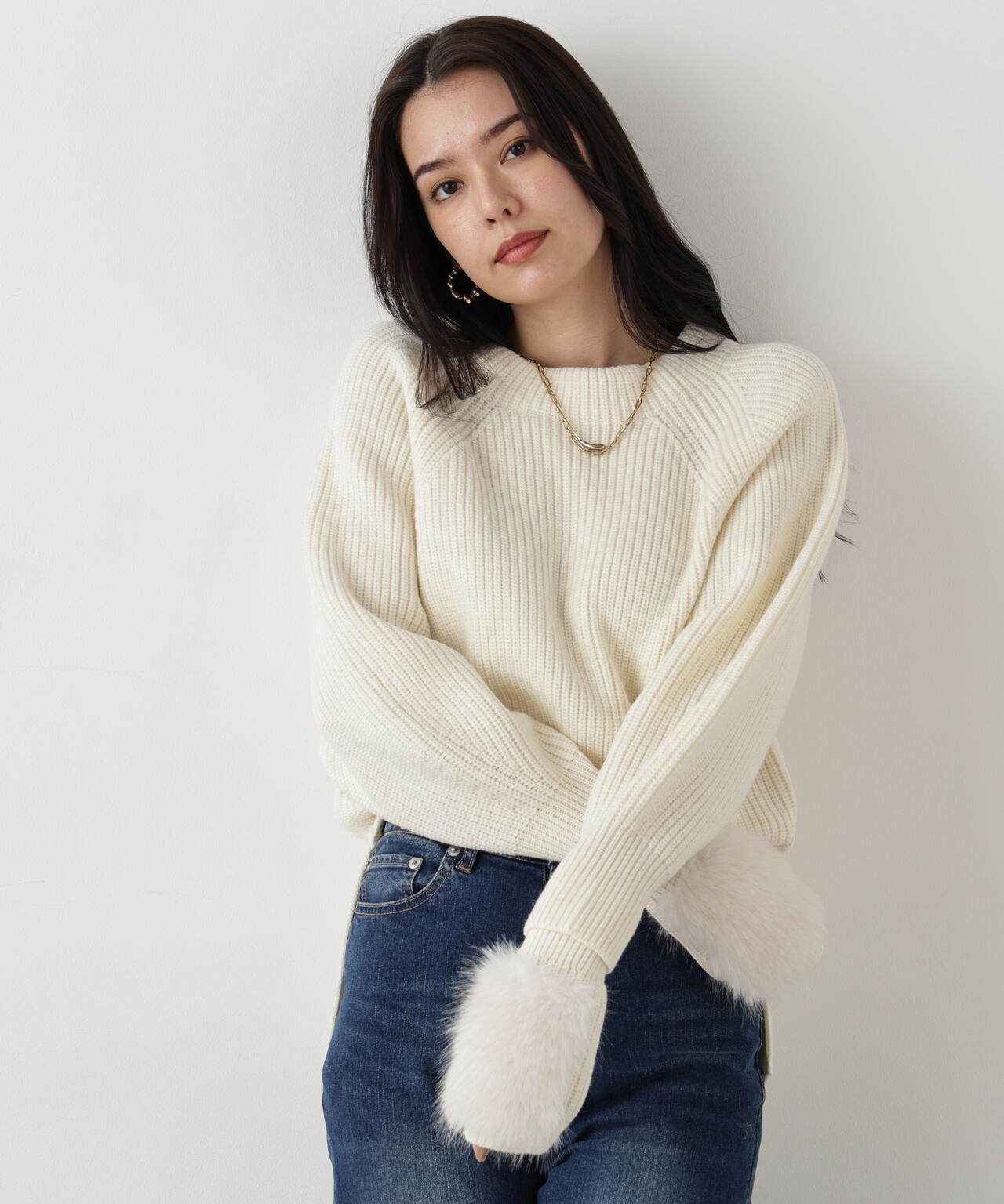 ファーグローブ付き畦ニットプルオーバー
