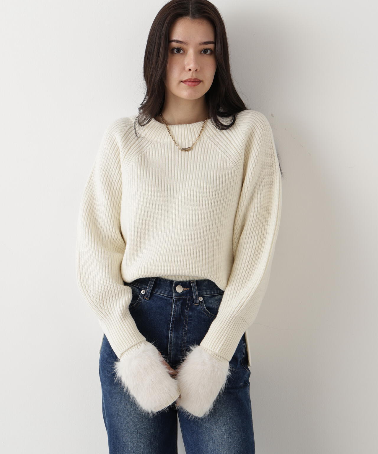 ファーグローブ付き畦ニットプルオーバー