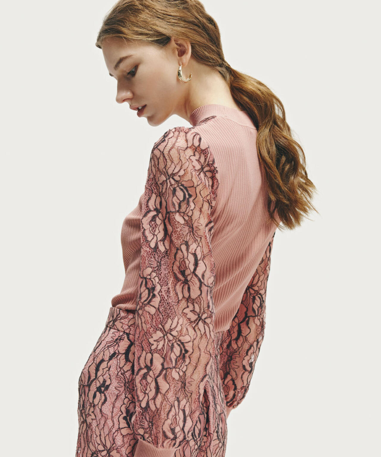 レースコンビモックネックニットプルオーバー