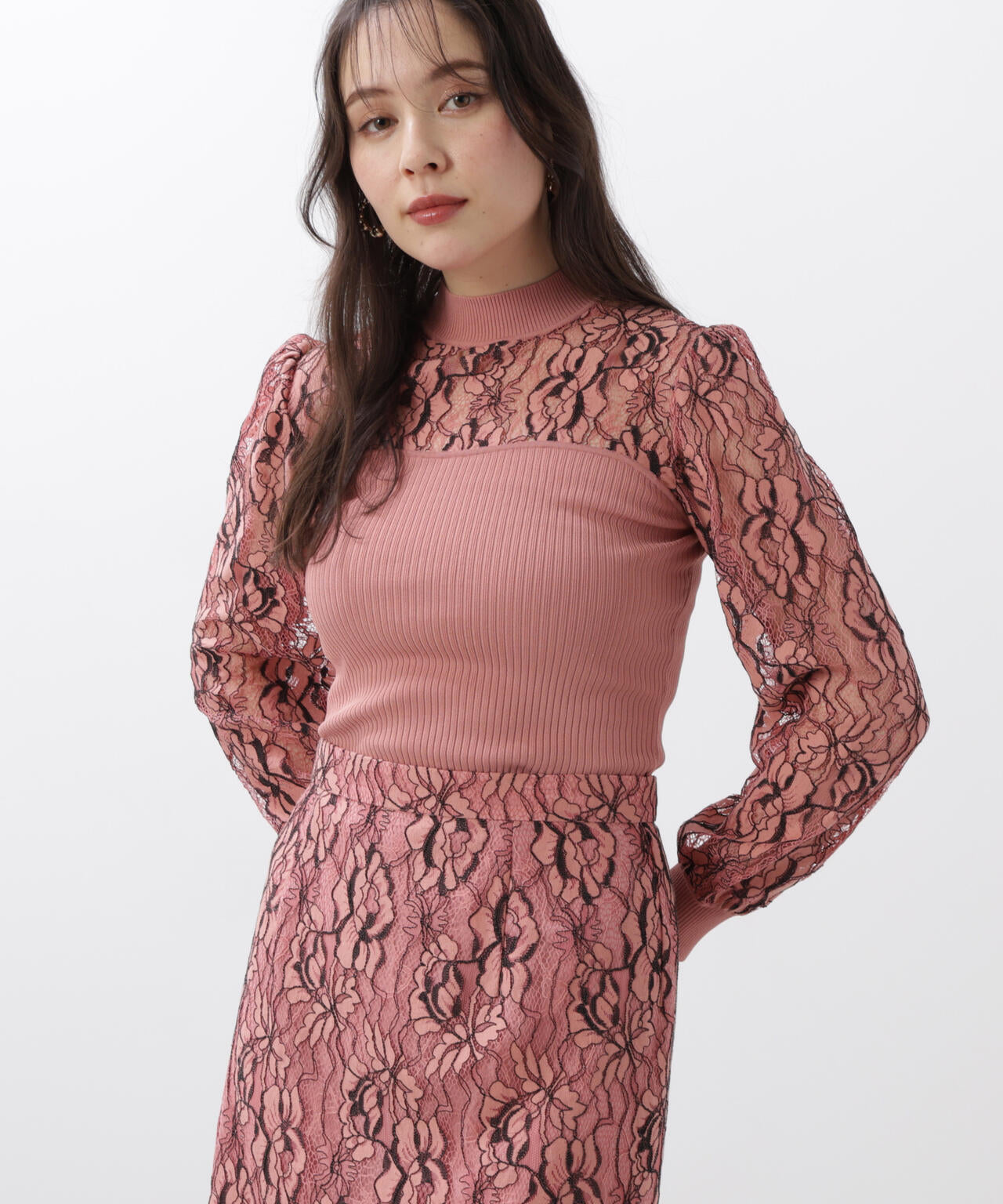 レースコンビモックネックニットプルオーバー