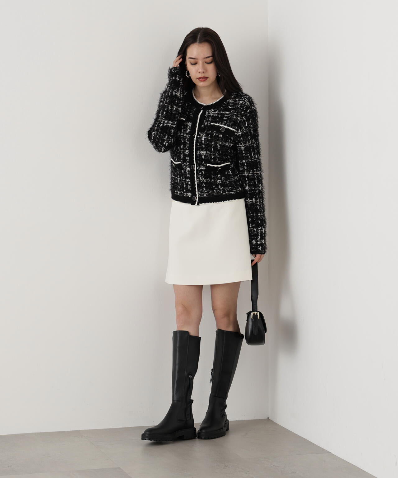 美品✨フォクシー ツイード ニット ジャケット 近年モデル 38 黒 白 FOXEY NEWYORK COLLECTION(フォクシー） ツイードニットジャケット 40020