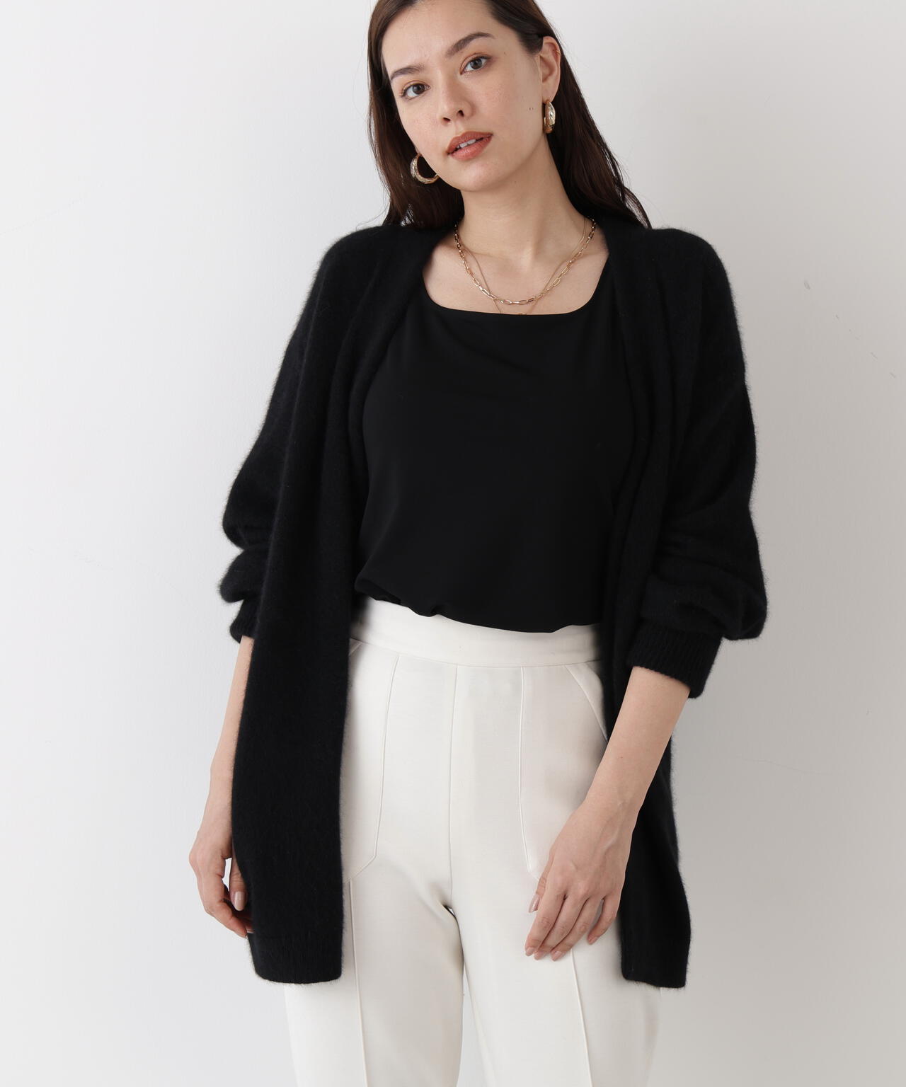 エアリーウールVネックカーディガン