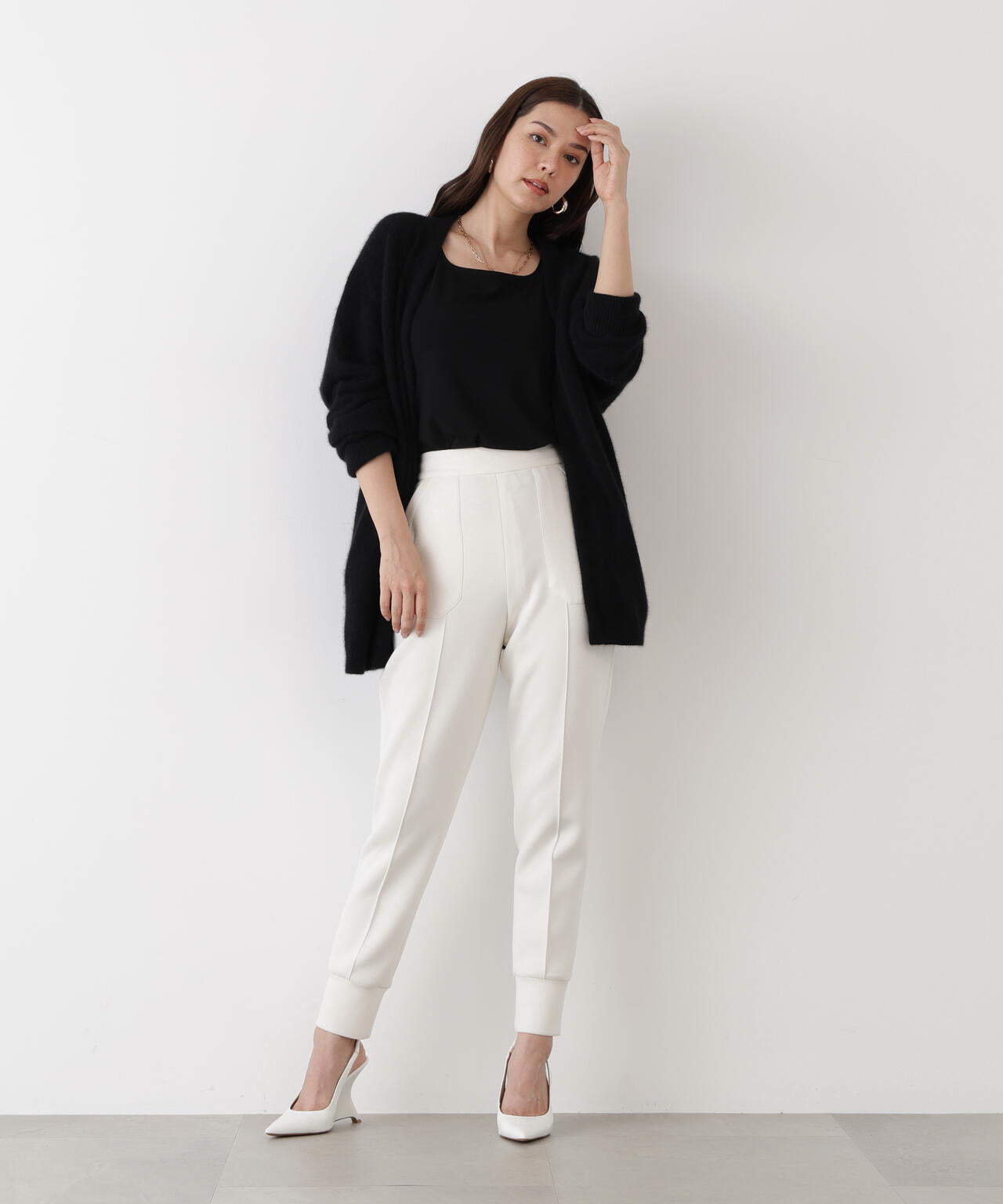 エアリーウールVネックカーディガン