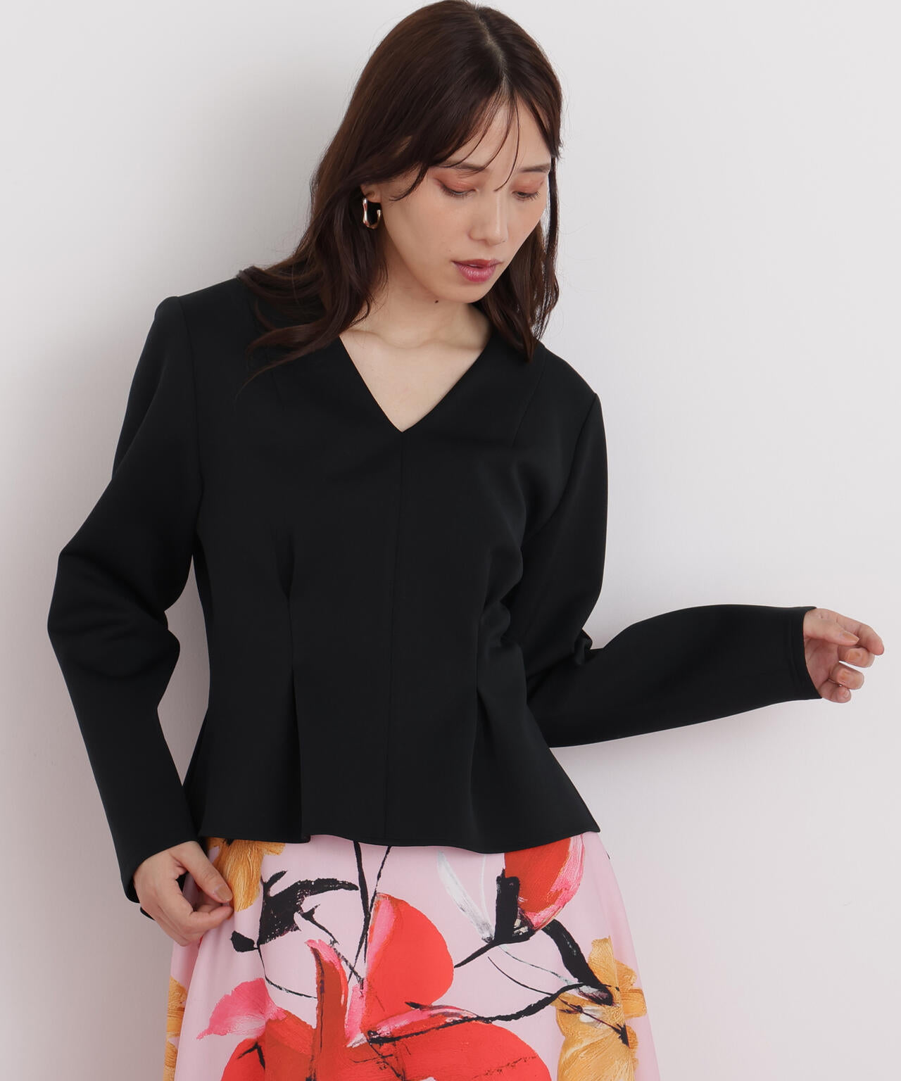 タックフレアダンボールブラウス