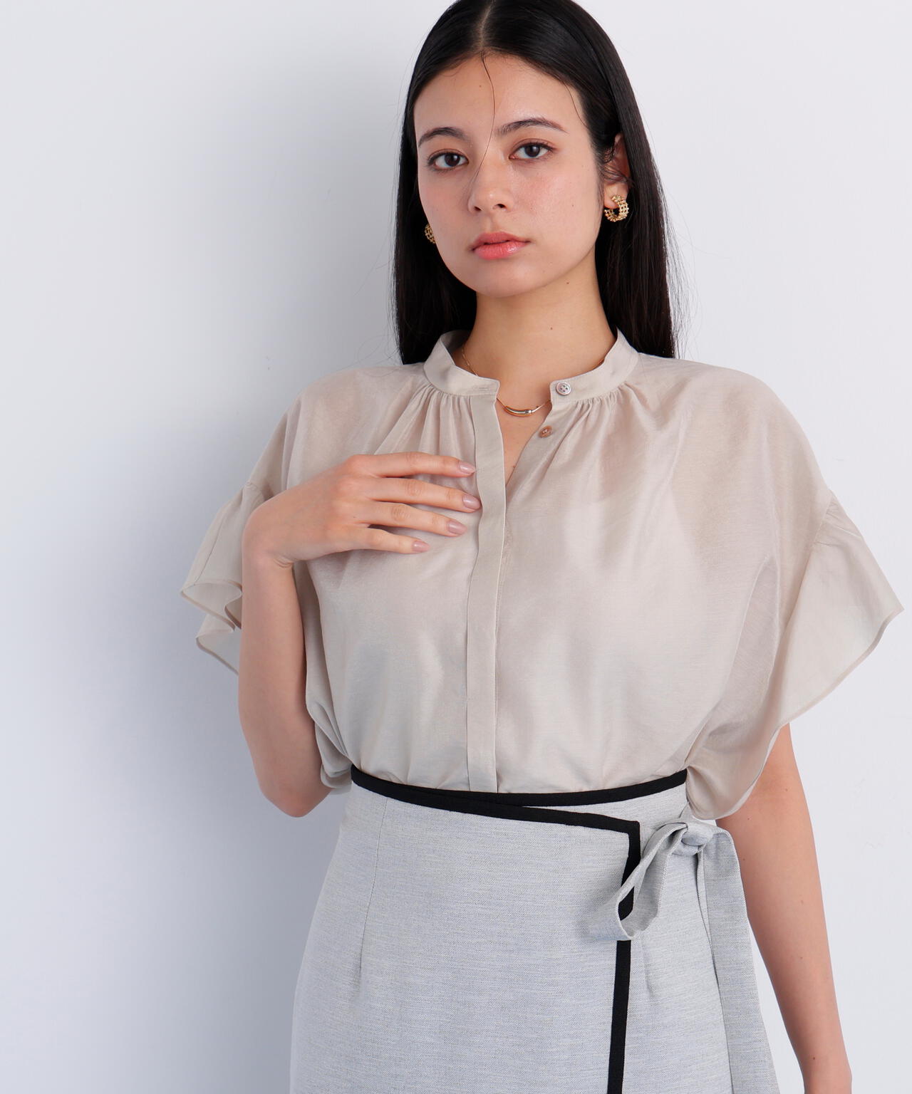 ラッフルスリーブブラウス