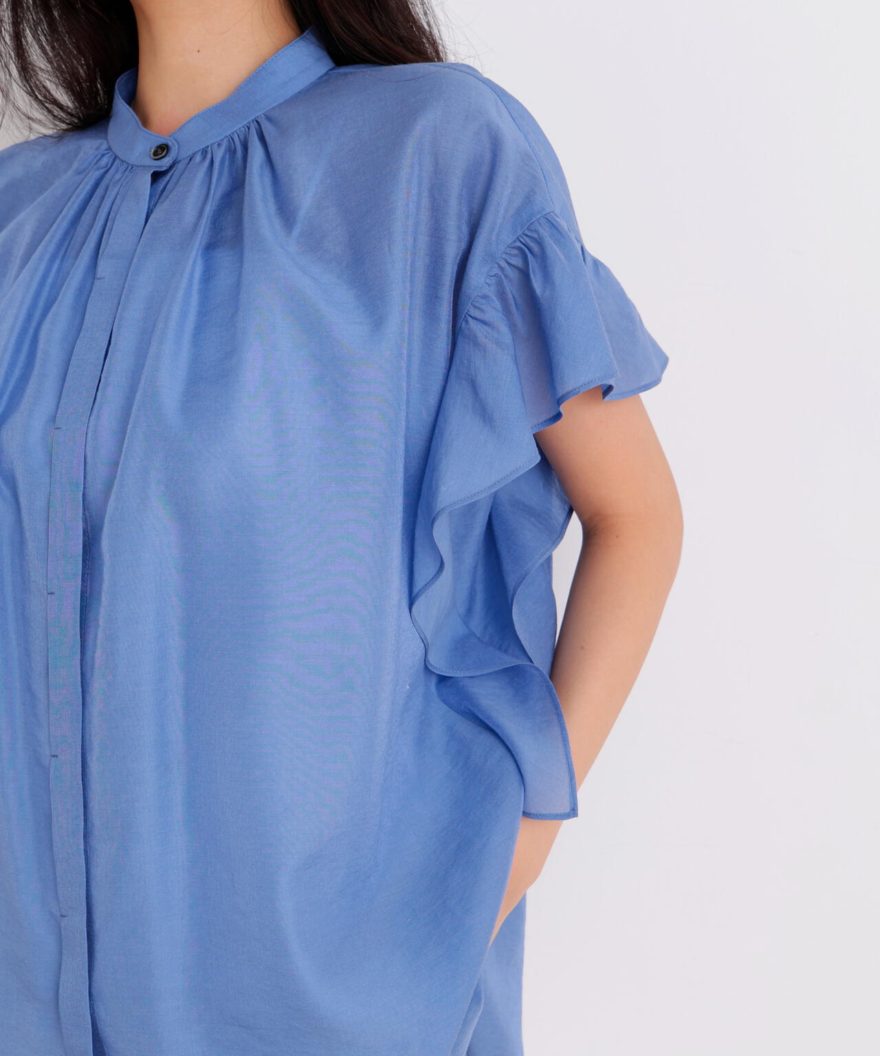 ラッフルスリーブブラウス