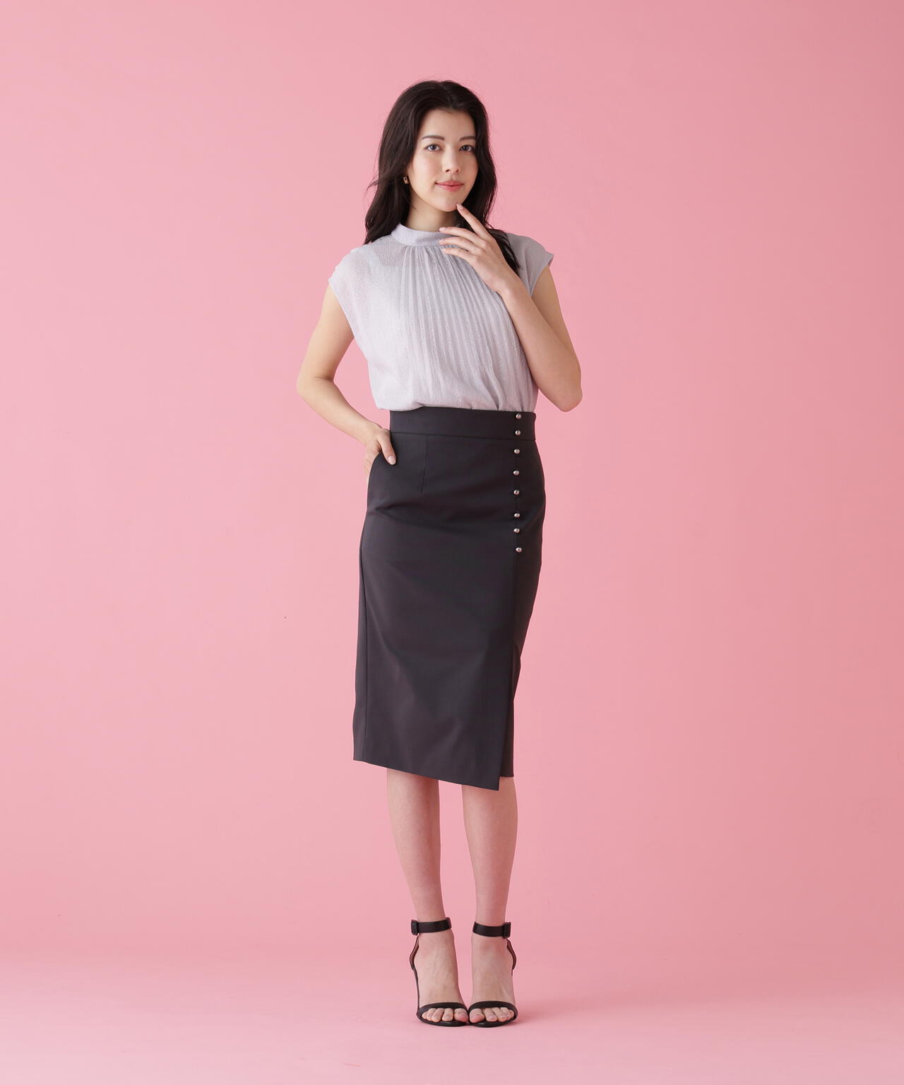 170cm B:76 W:60 H:84 着用サイズ：38