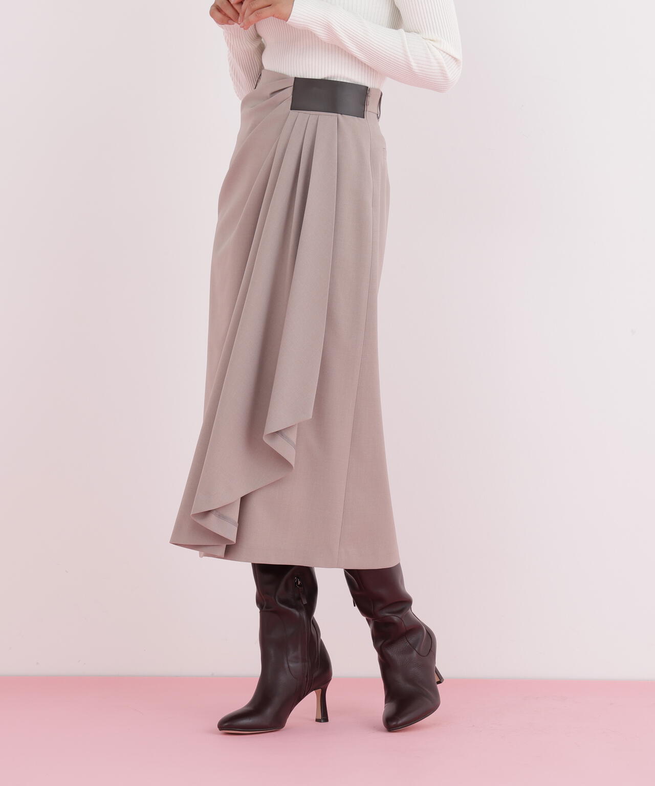 サイドパッチタックスカート