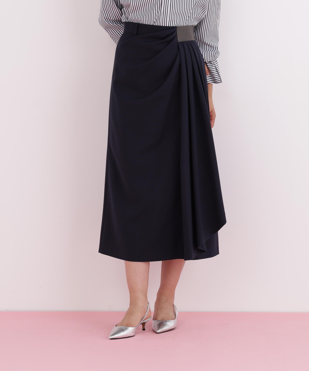 サイドパッチタックスカート