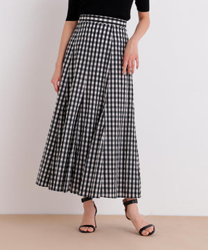 167cm B:82 W: 62H:88 着用サイズ：38