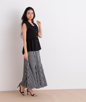 167cm B:82 W: 62H:88 着用サイズ：38