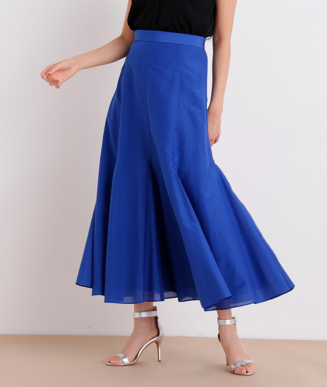 167cm B:82 W: 62H:88 着用サイズ：38