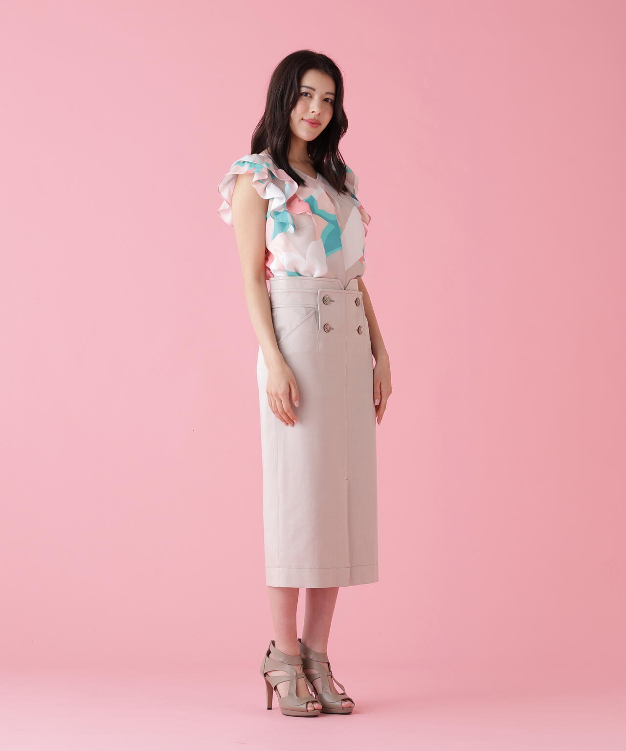 170cm B:76 W:60 H:84 着用サイズ：38