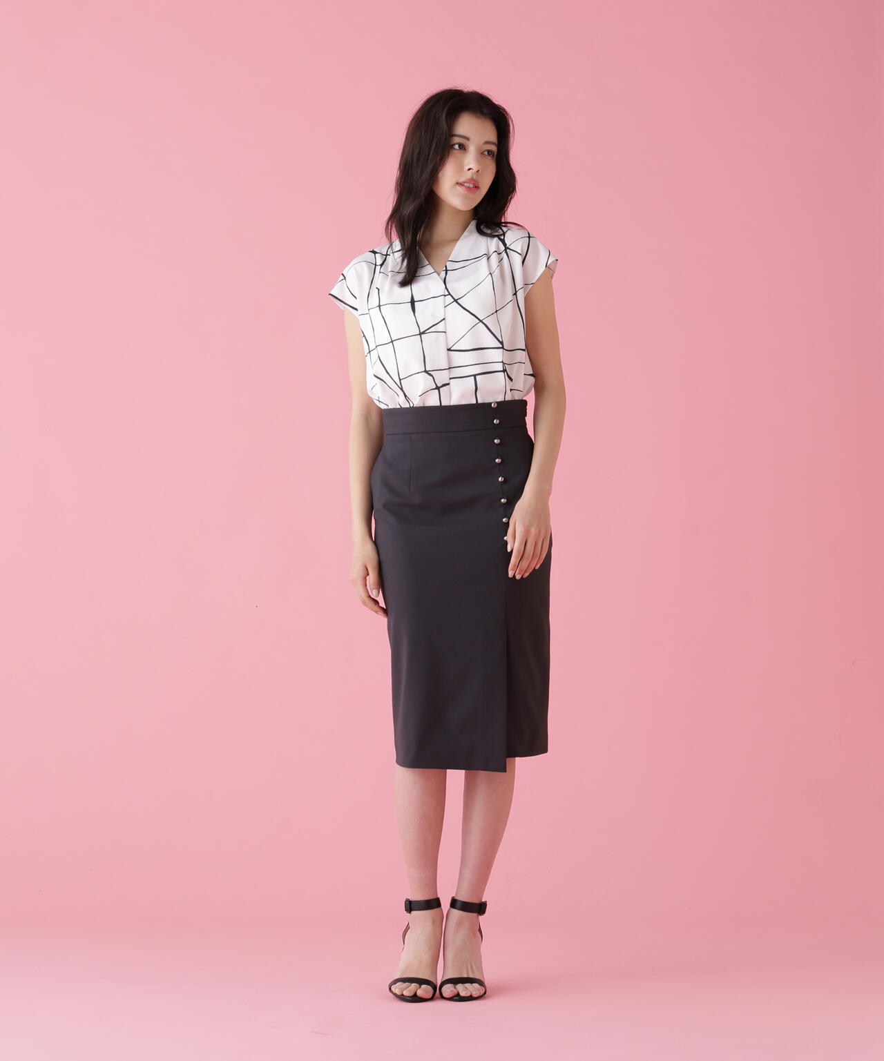 170cm B:76 W:60 H:84 着用サイズ：38