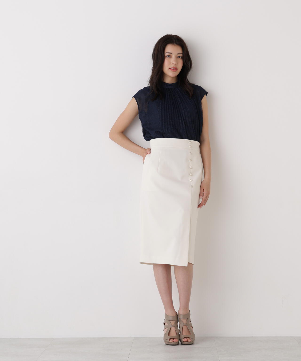 170cm B:76 W:60 H:84 着用サイズ：38