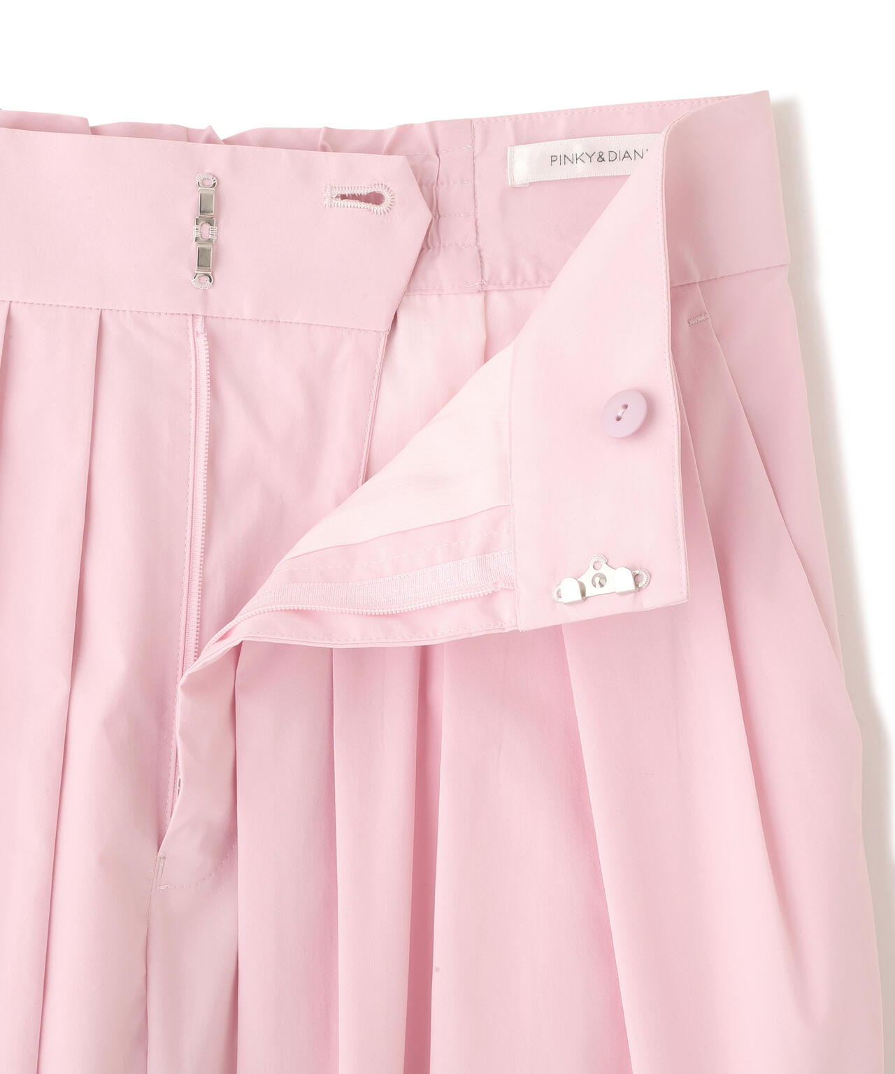 タックボリュームパンツ