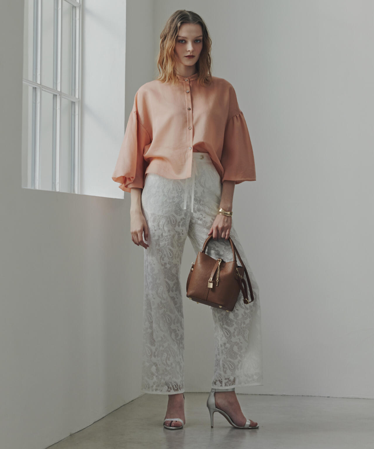 ペイズリーレースフレアーパンツ