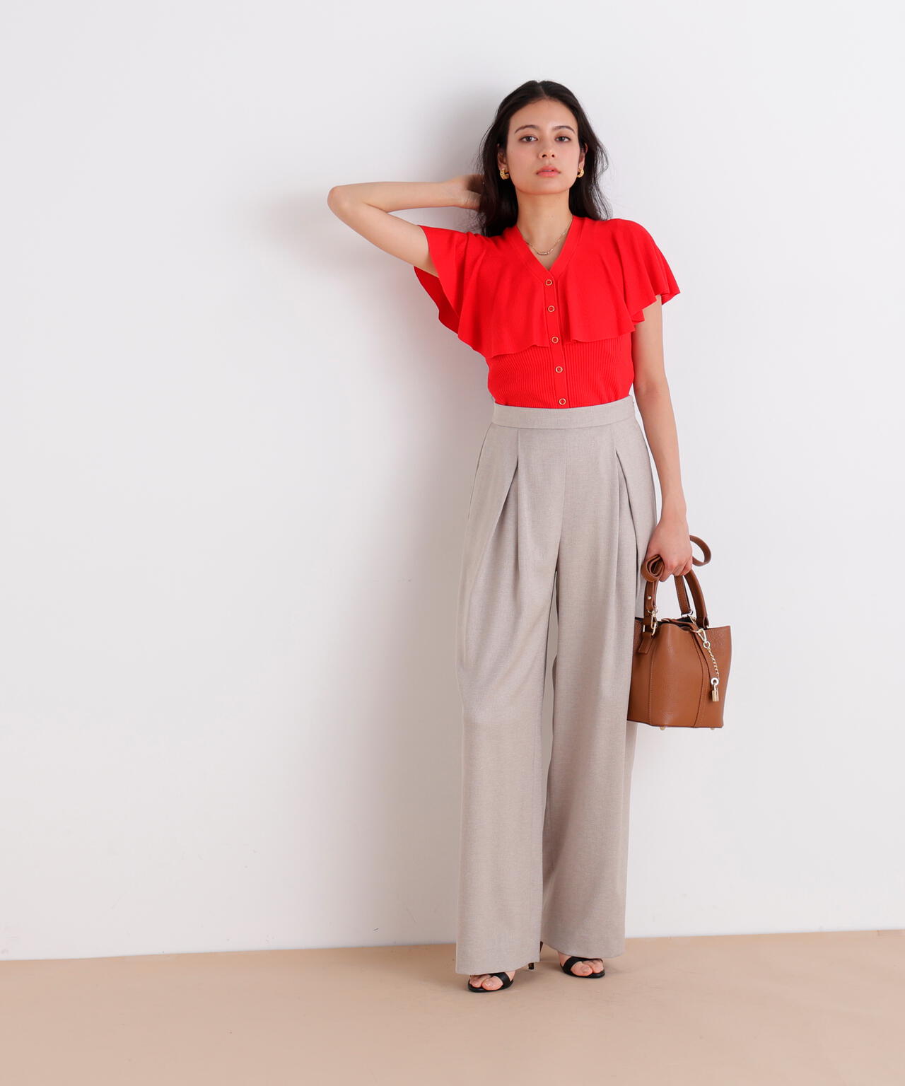 167cm B:82 W: 62H:88 着用サイズ：38