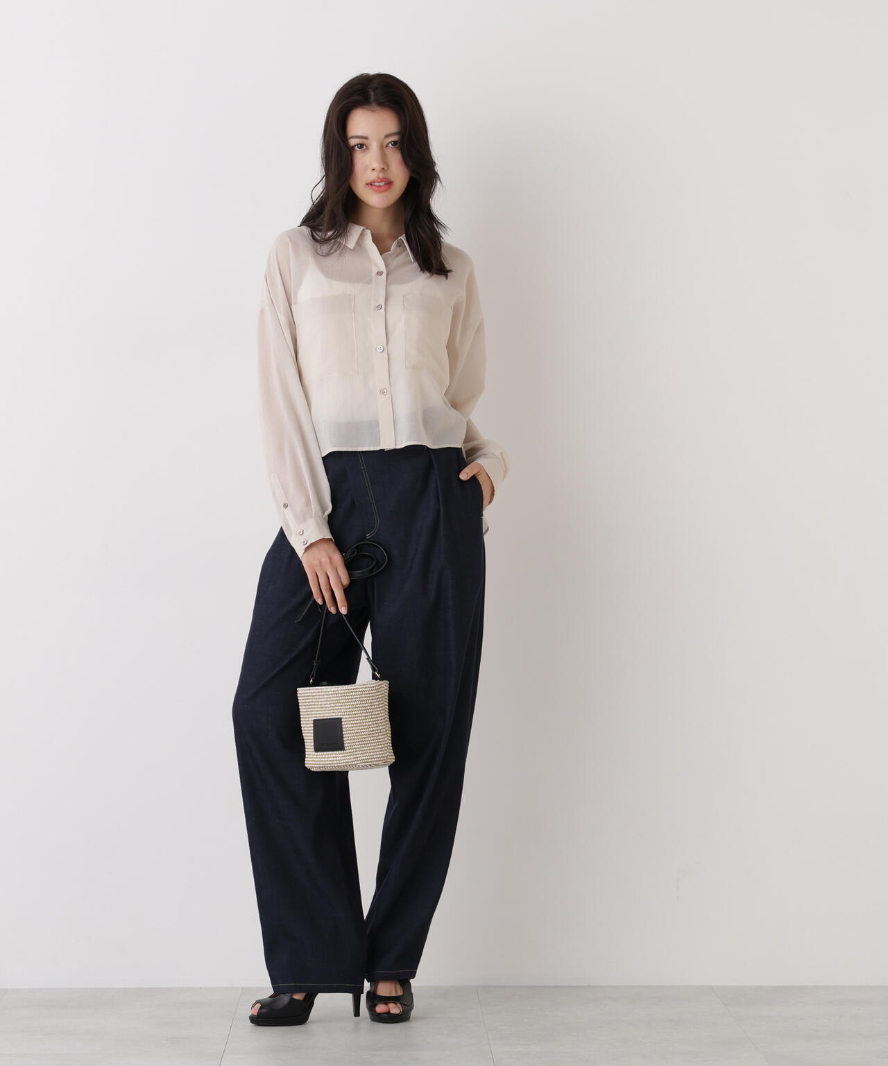 172cm B:86 W:62 H:91 着用サイズ：38