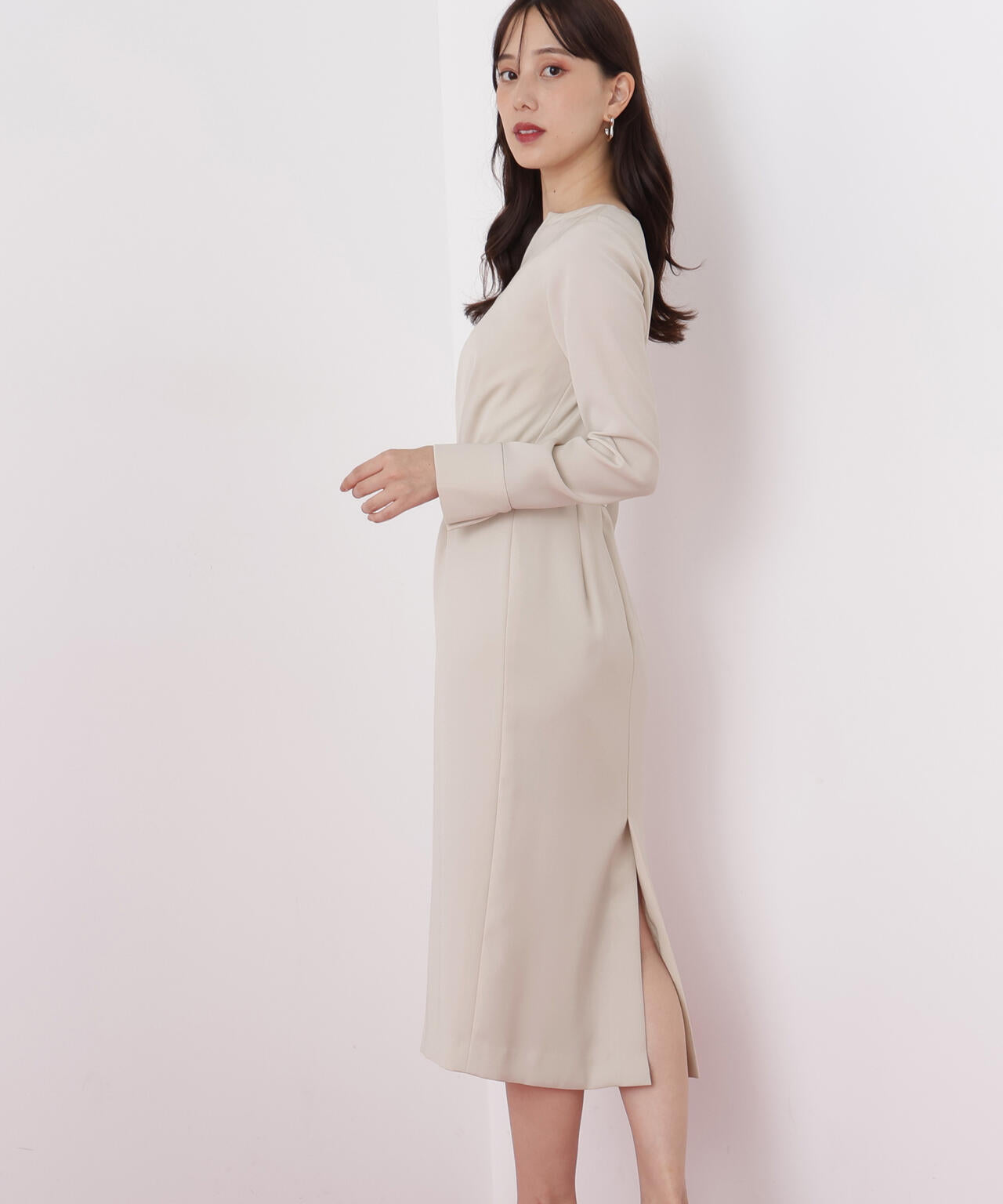 ウエストタックキーネックワンピース | PINKY&DIANNE（ピンキー