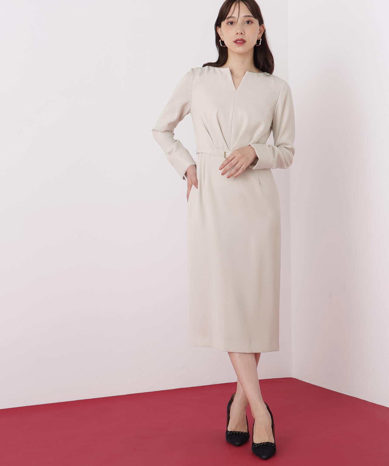 ウエストタックキーネックワンピース | PINKY&DIANNE（ピンキー