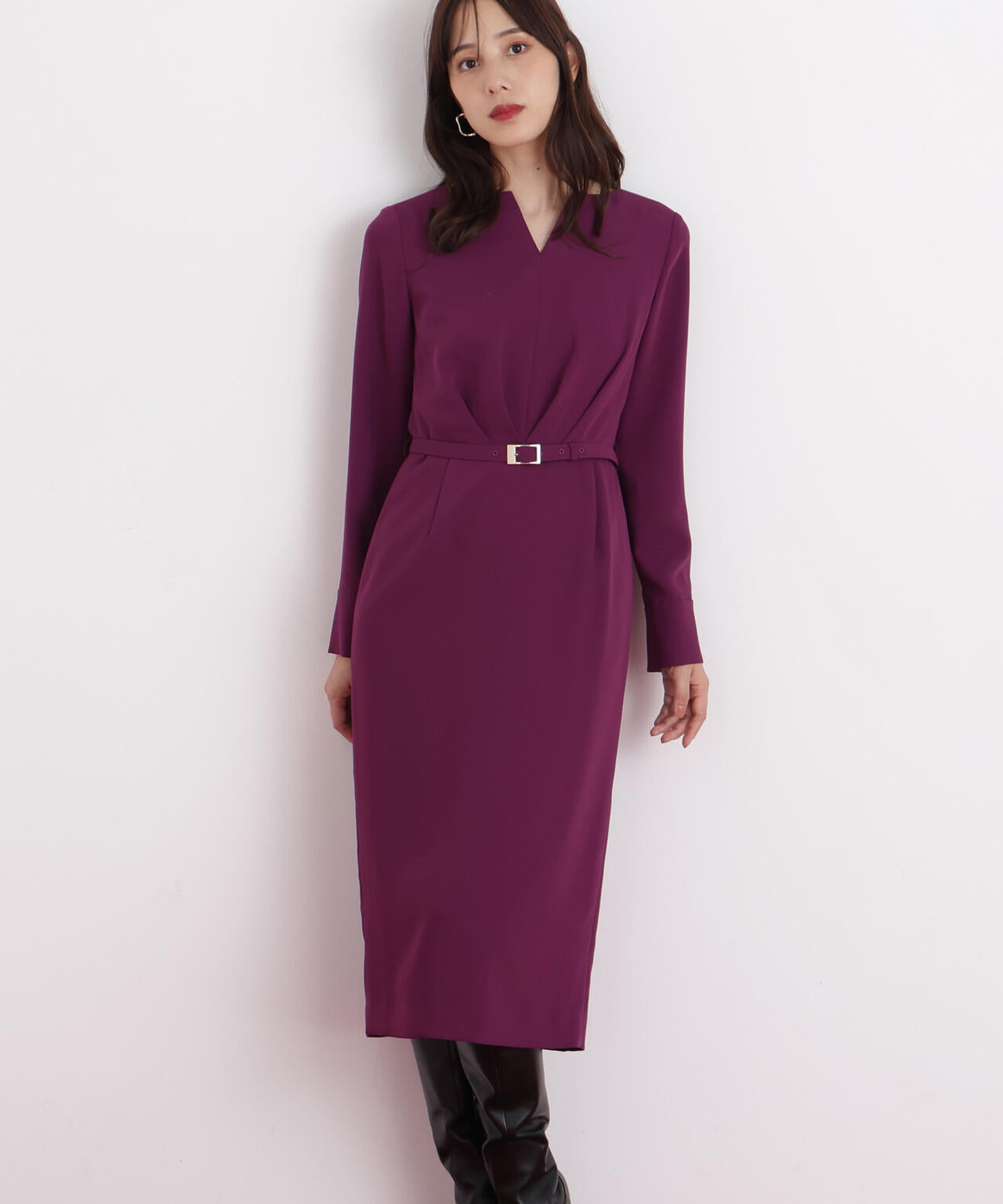 ウエストタックキーネックワンピース