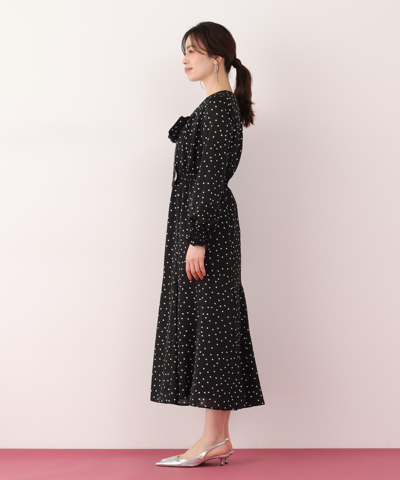 ドットプリントリボンワンピース