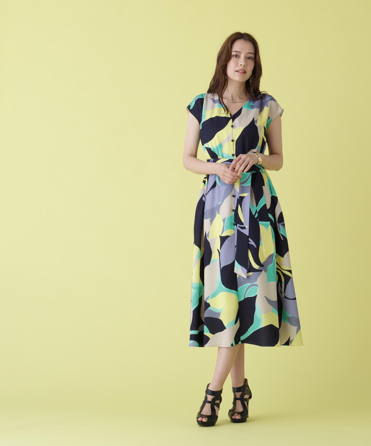 172cm B:86 W:62 H:91 着用サイズ：38