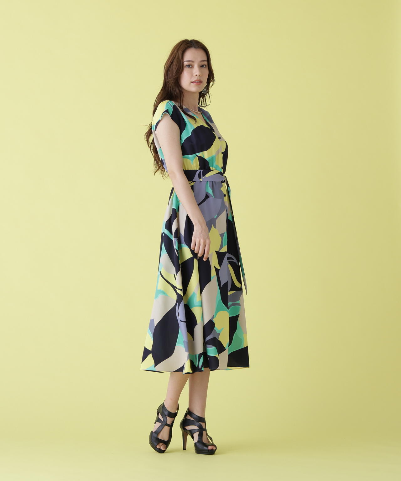 172cm B:86 W:62 H:91 着用サイズ：38