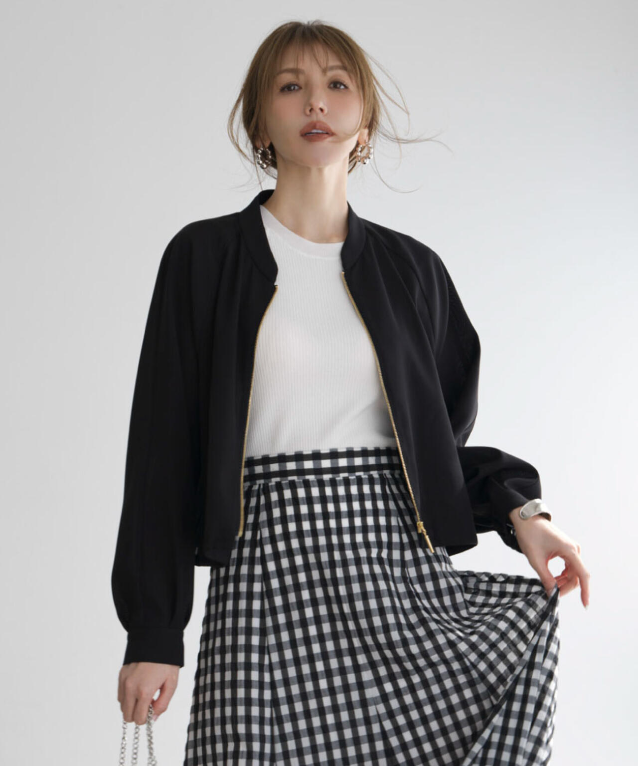 167cm B:82 W: 62H:88 着用サイズ：38