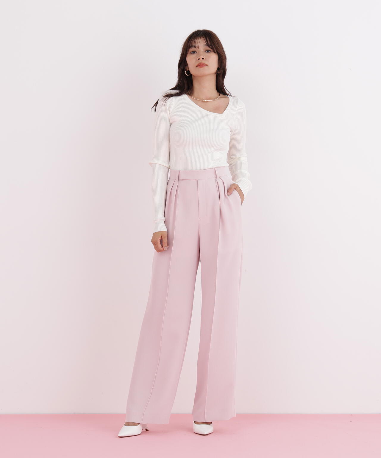 アシンメトリーネックニットプルオーバー