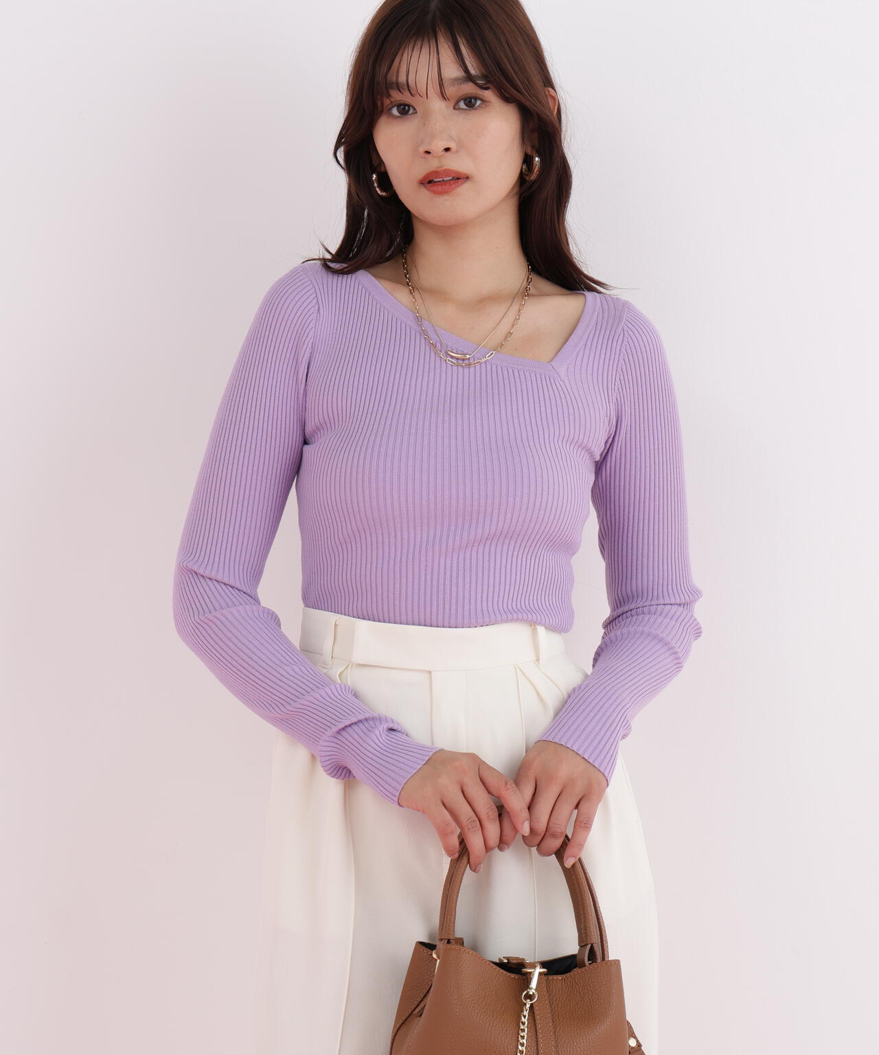 アシンメトリーネックニットプルオーバー