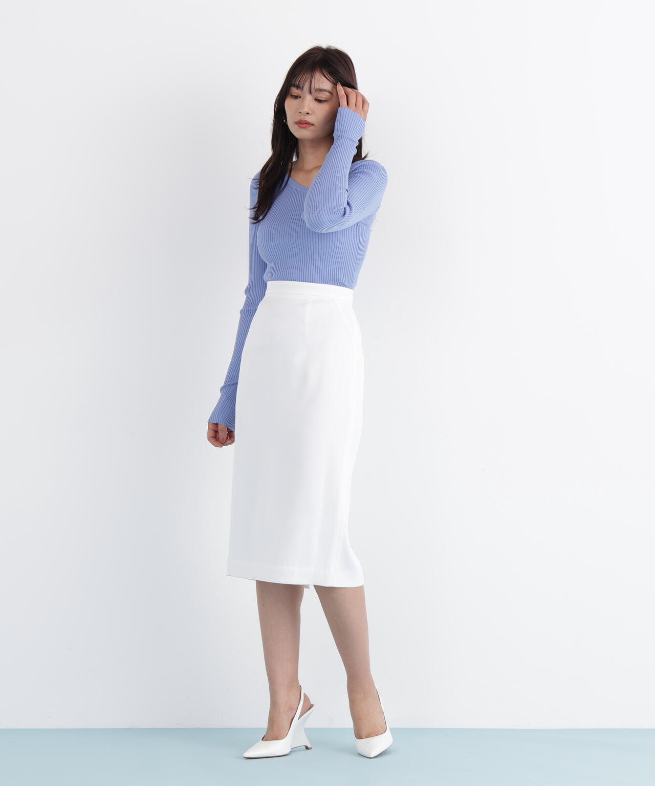 アシンメトリーネックニットプルオーバー