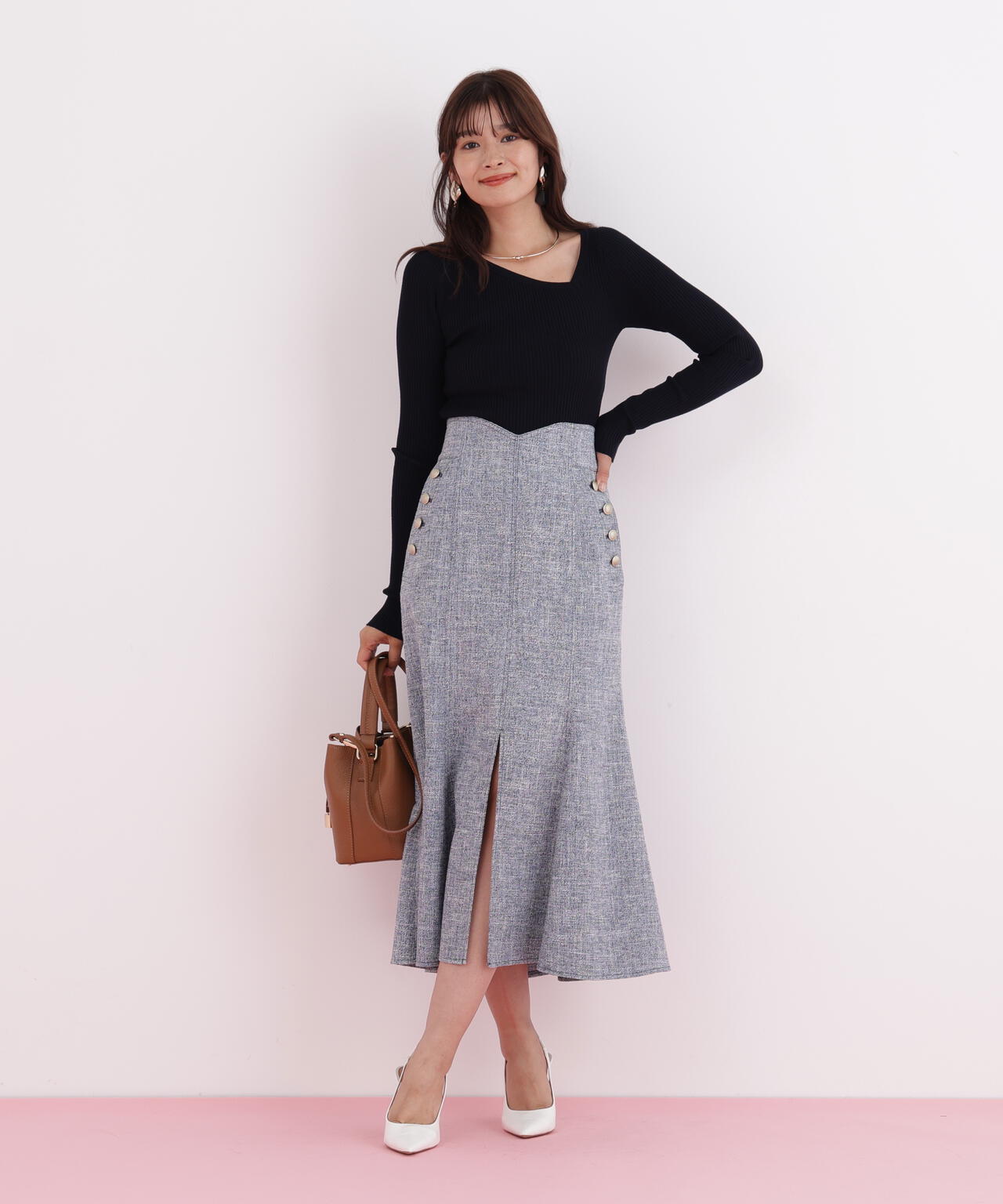 アシンメトリーネックニットプルオーバー