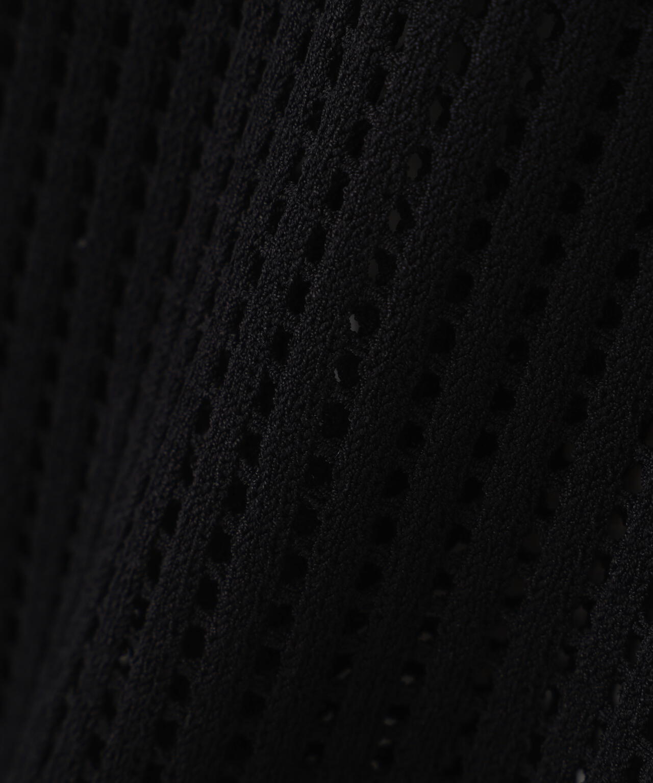 メッシュニットプルオーバー