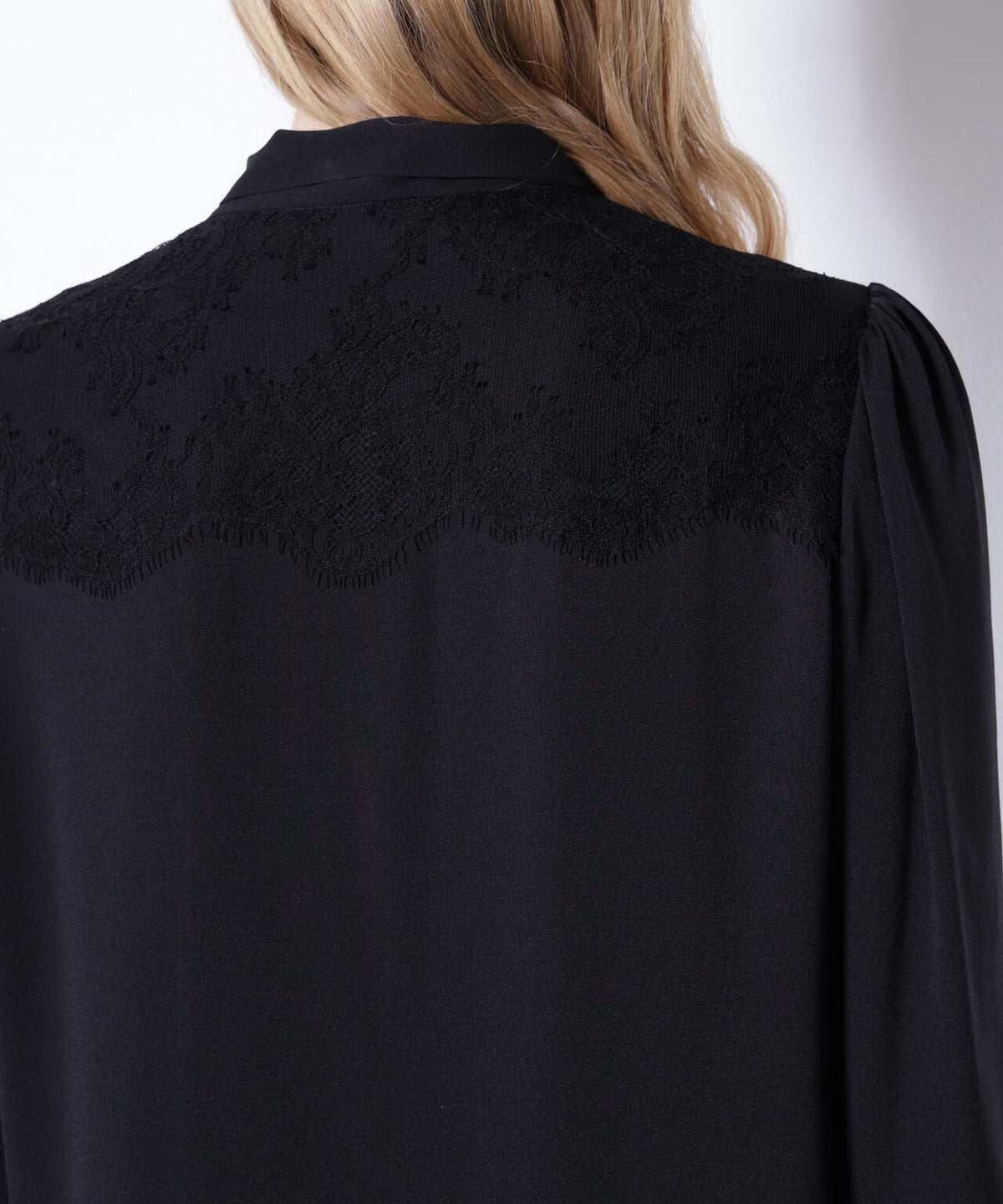 174cm B79 W 58 H87 着用サイズ：38