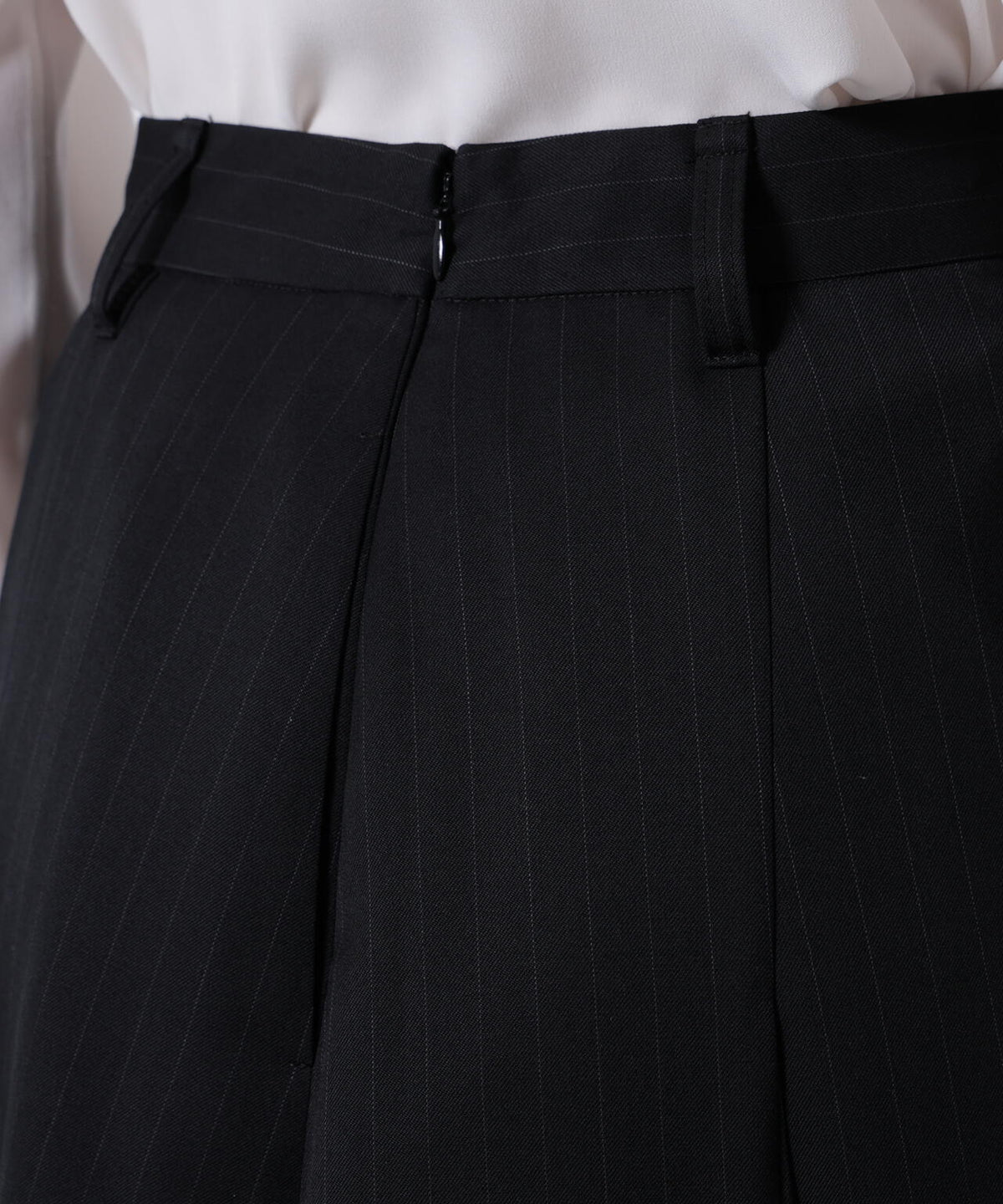 174cm B79 W 58 H87 着用サイズ：38