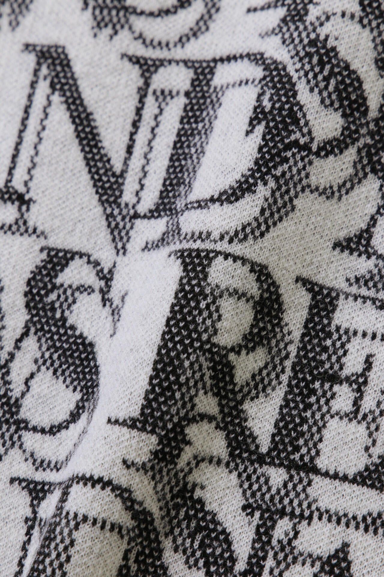 16Gスパングルロゴジャガード クルーネックニットプルオーバー (MENS