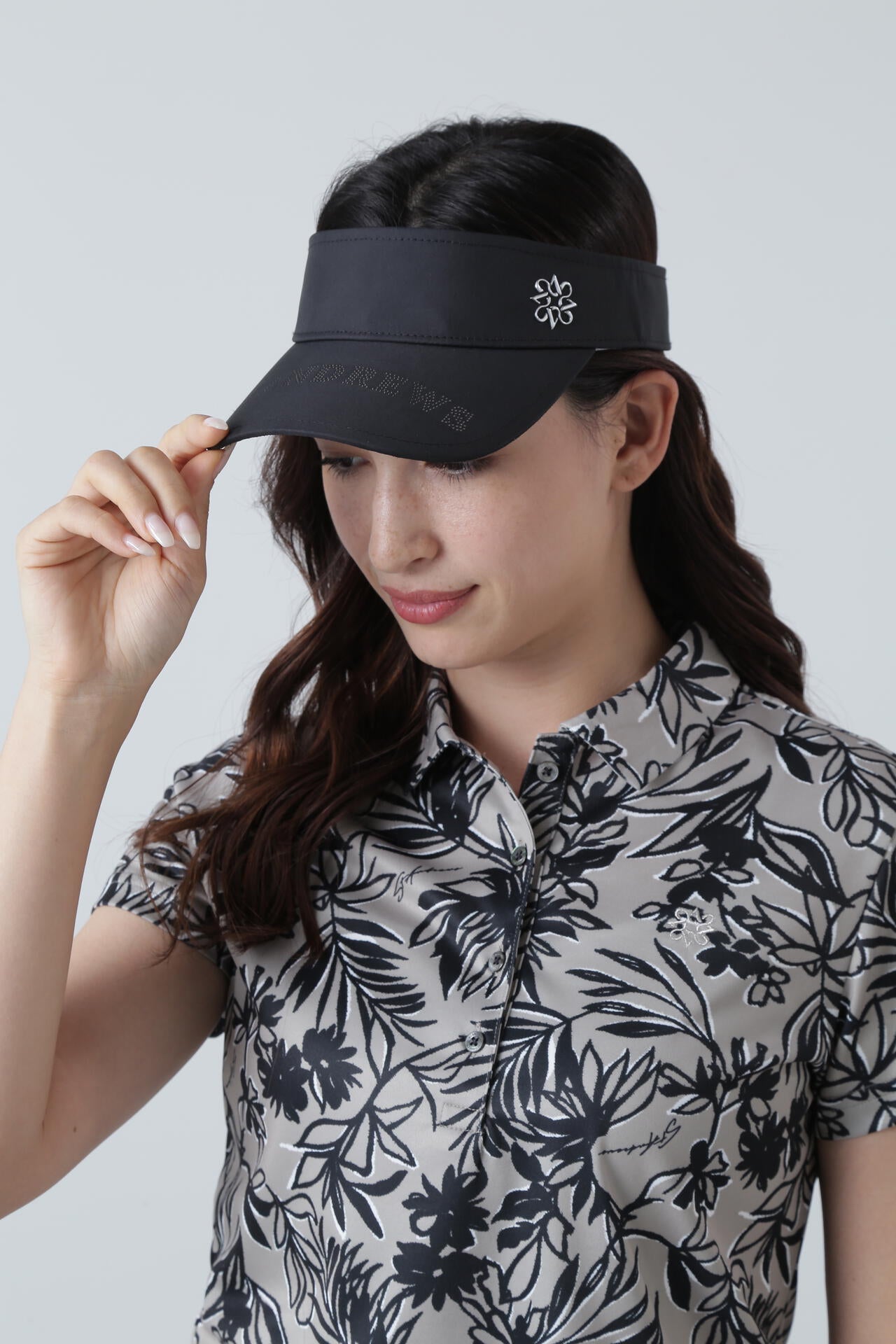 パンチングロゴバイザー (UNISEX)