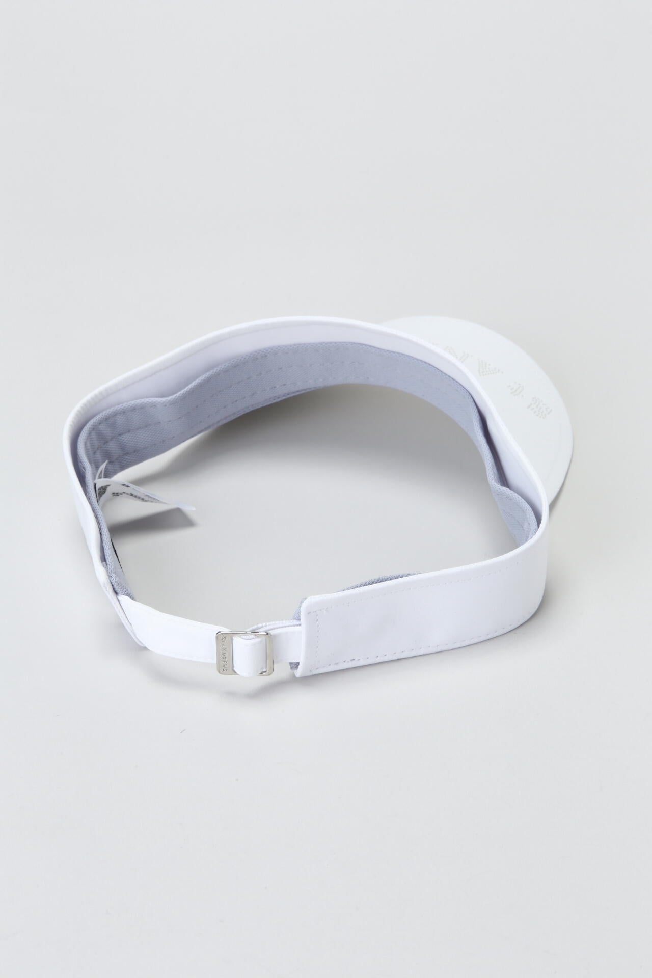 パンチングロゴバイザー (UNISEX)