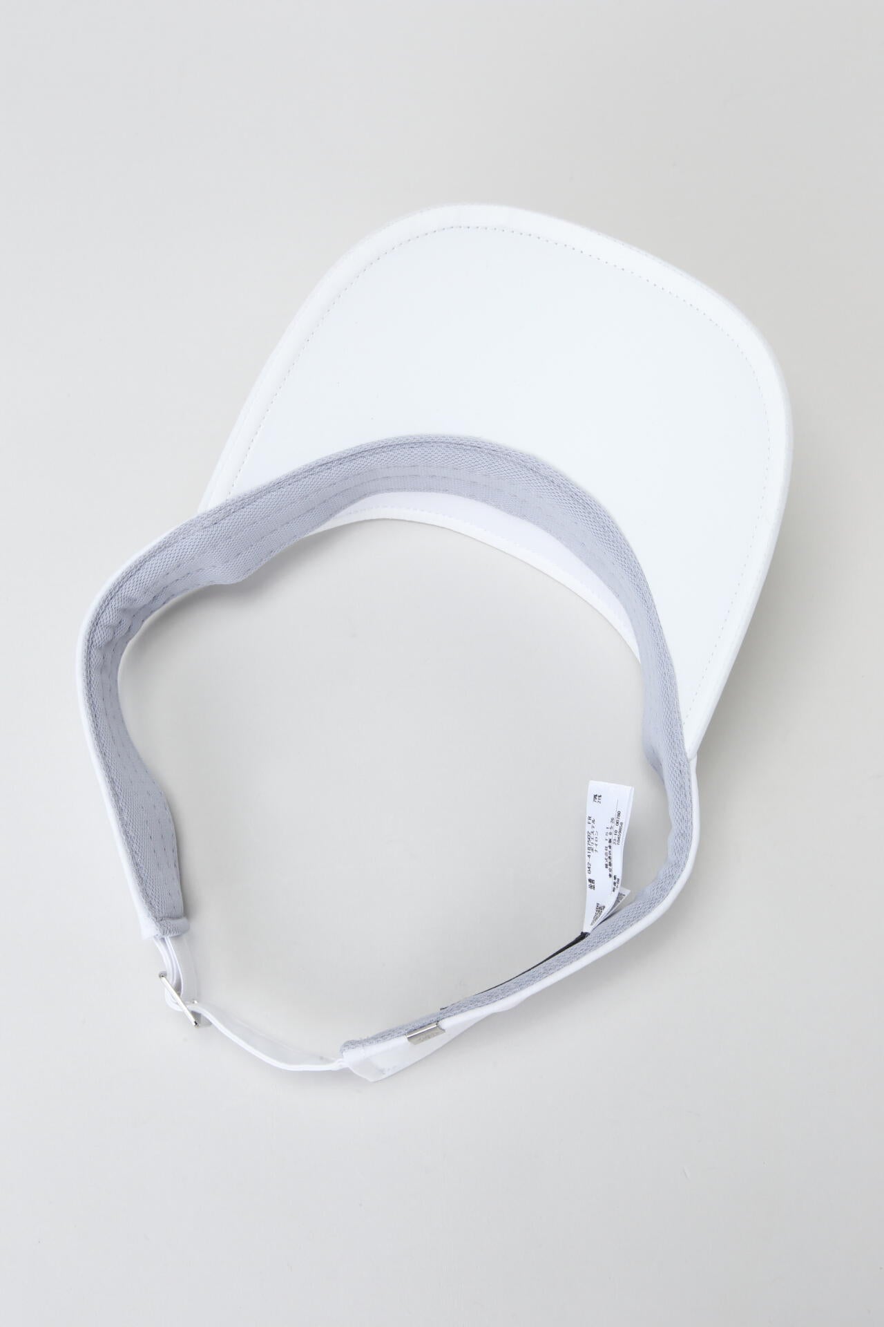 パンチングロゴバイザー (UNISEX)