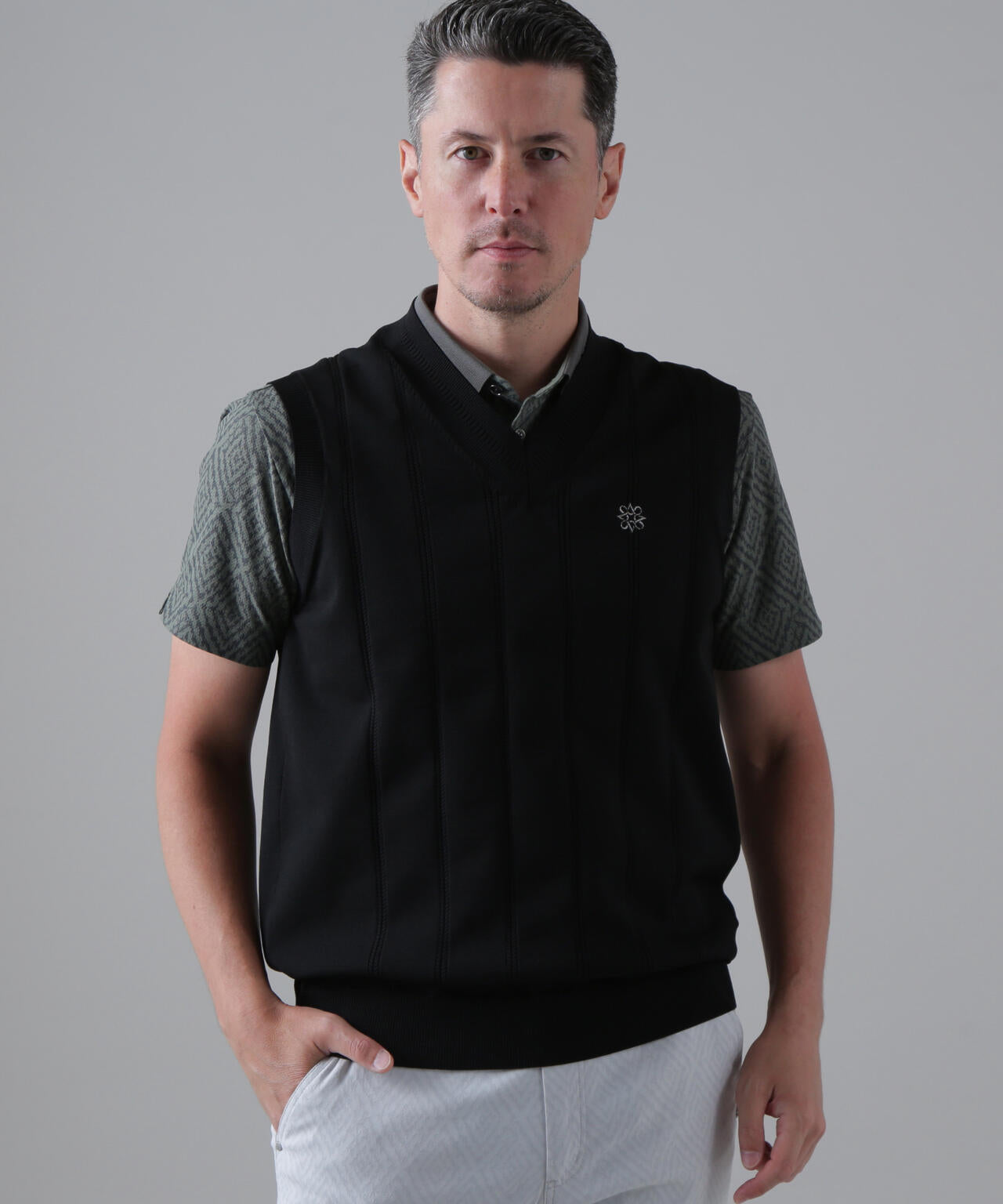 14Ｇ天竺×ケーブル Vネックニットベスト (MENS)