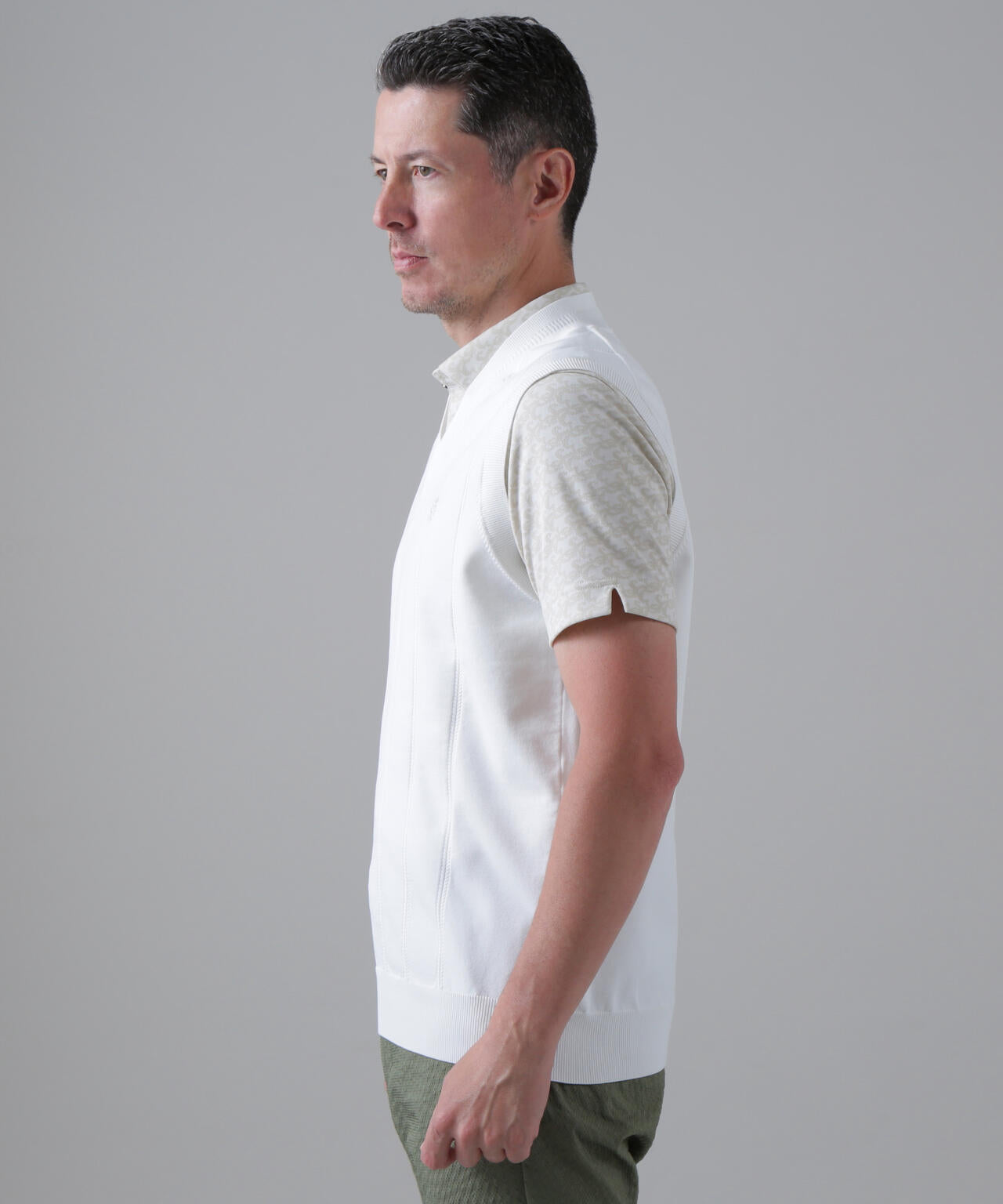 14Ｇ天竺×ケーブル Vネックニットベスト (MENS)