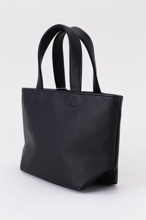 d4c5c6fe-609a-544b-8492-f2ccbbbf7a04_Image