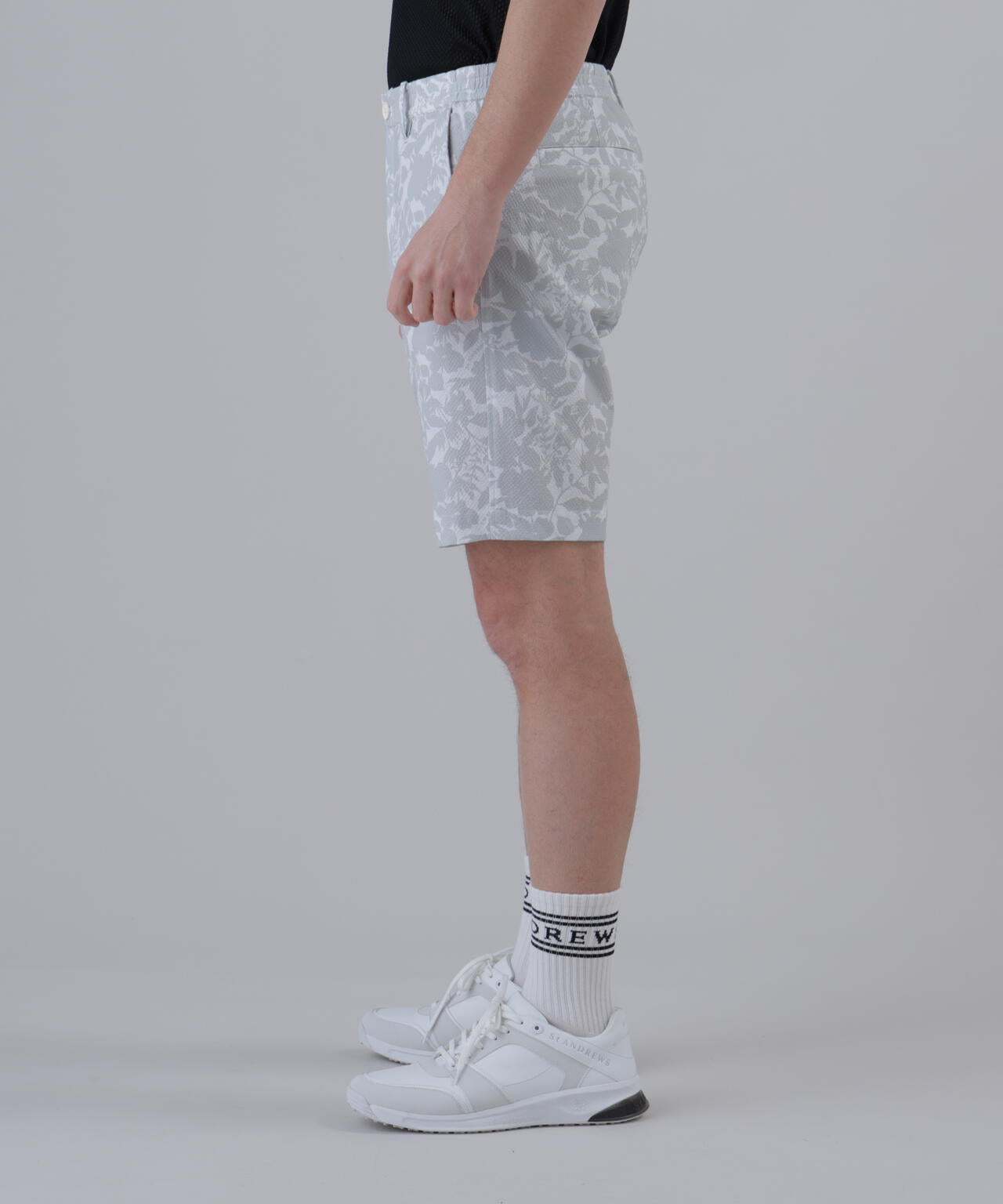 吸水速乾】【ストレッチ】シャドーボタニカルプリントショートパンツ