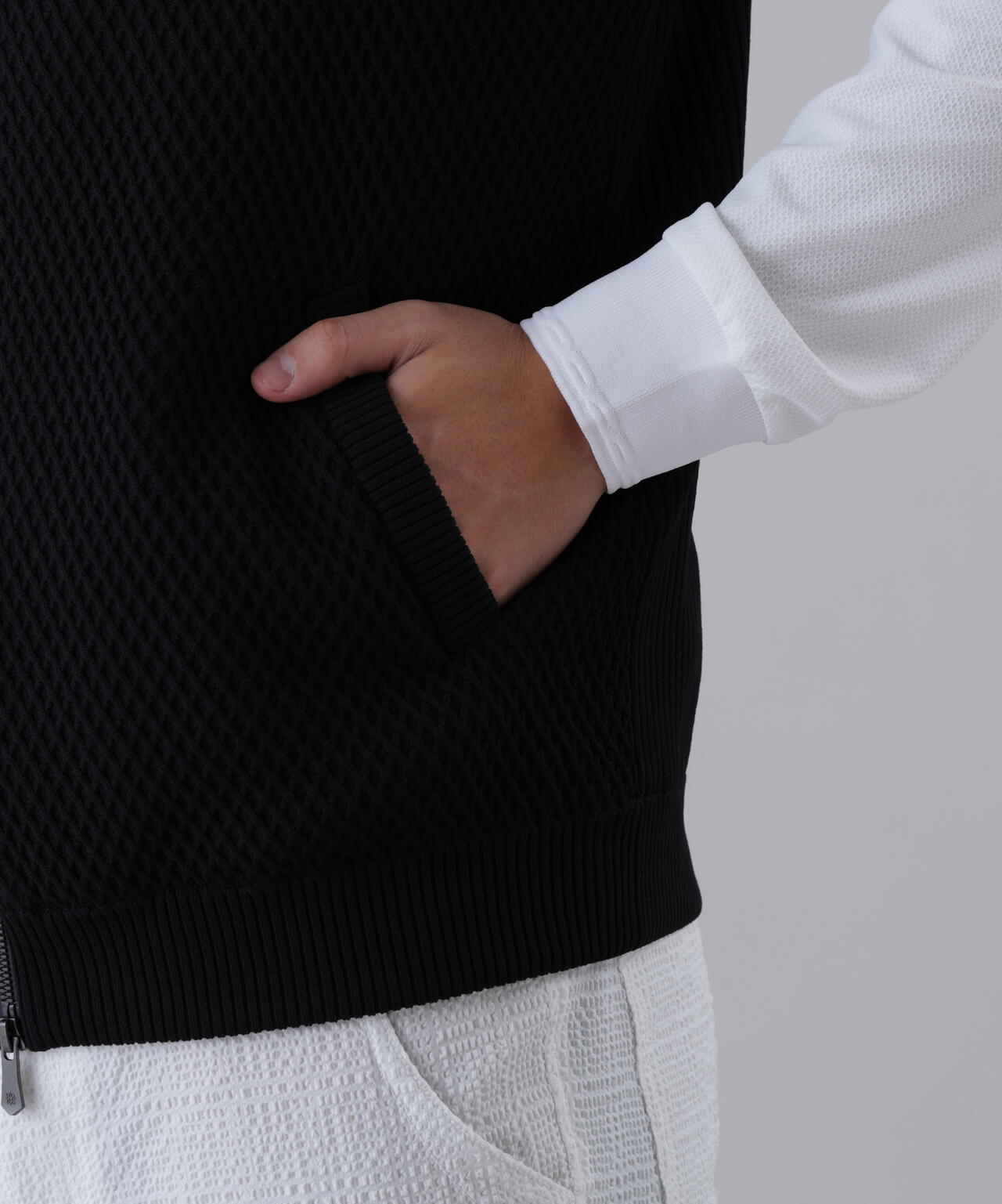 ジップアップニットベスト (MENS)