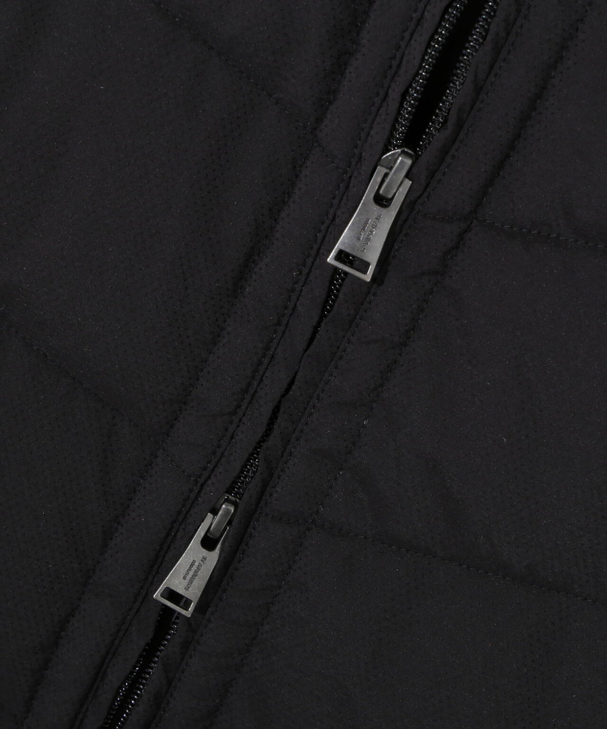 [防風・撥水] ストレッチドットドビー中綿袖ニットブルゾン (MENS)