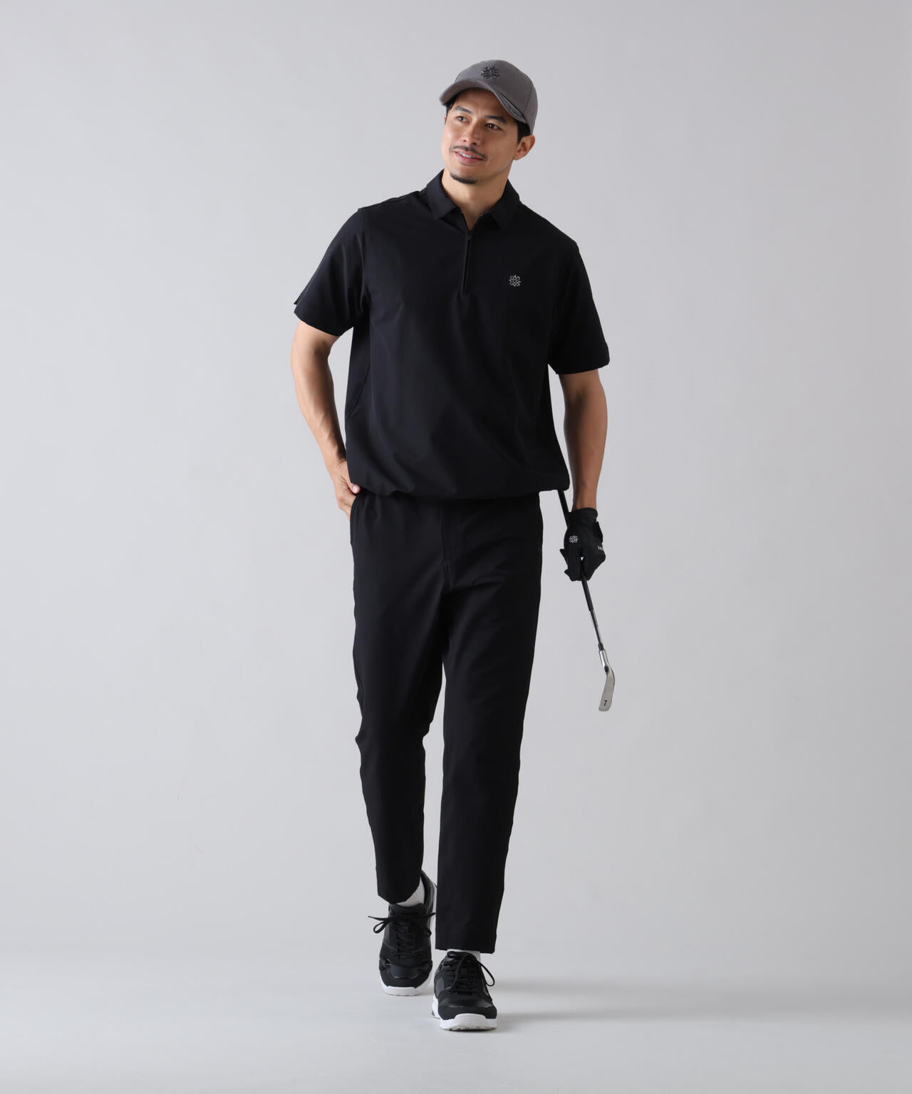 185cm C: 97 W:79 H:95 着用サイズ：L