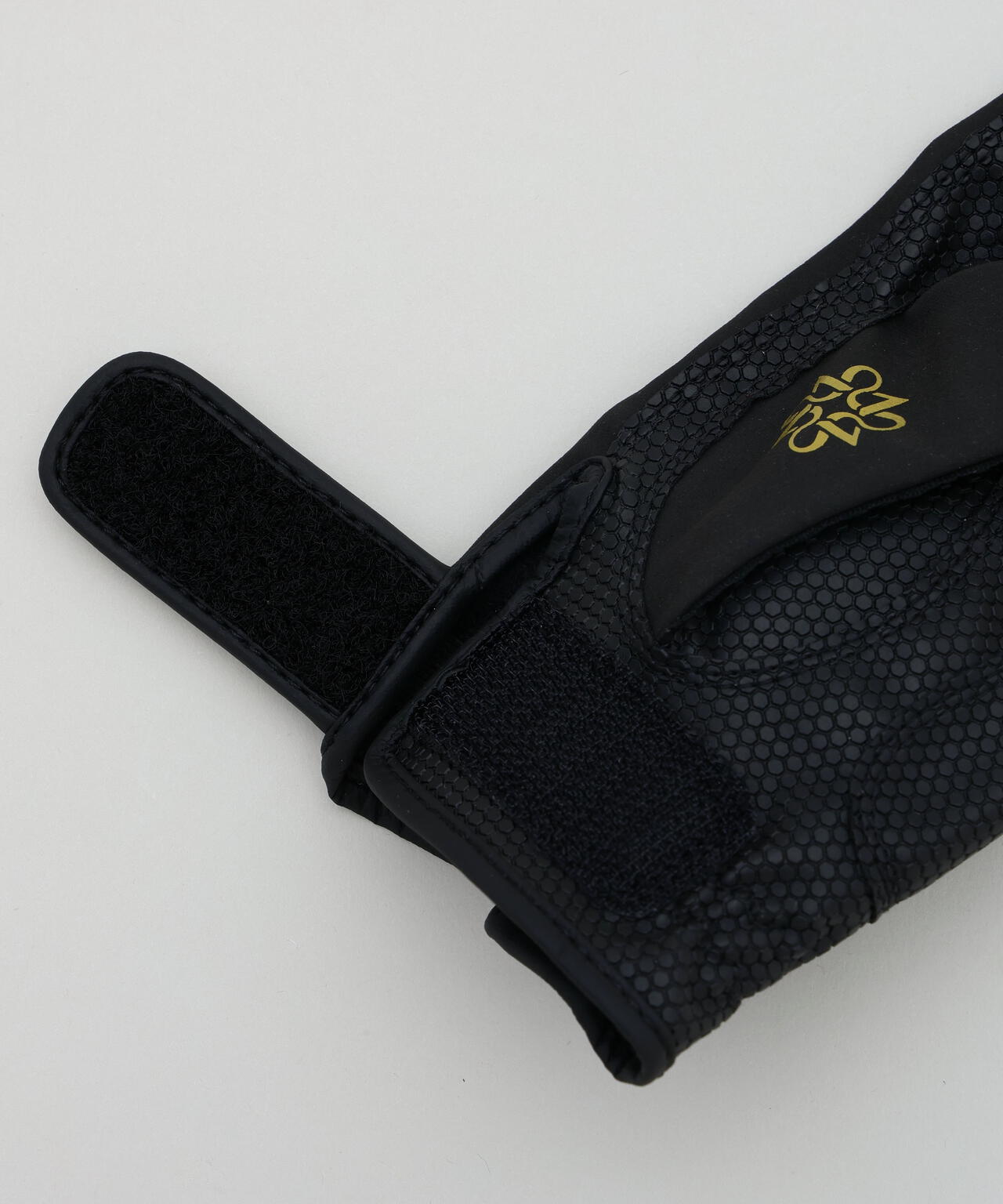 ネイルスルーボンボングローブ (両手用) (WOMENS) | ST ANDREWS