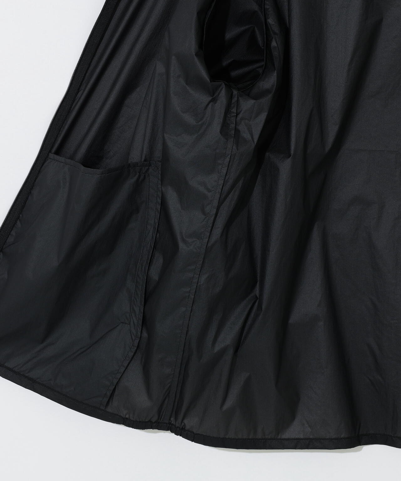 ポケッタブルパーカ (UNISEX)